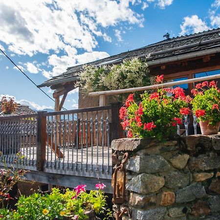 The Dragon Barn - Grenier Villa Ascou Bagian luar foto