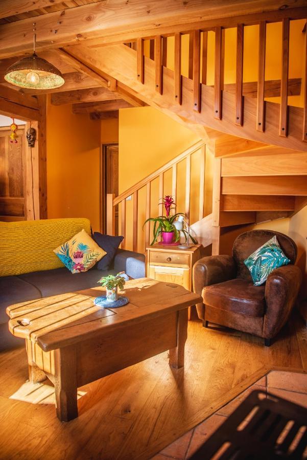 The Dragon Barn - Grenier Villa Ascou Bagian luar foto